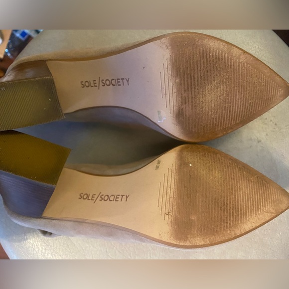 (EUC) SOLE SOCIETY BLOCK HEEL TAN SUEDE SLINGBACK PUMPS 8 (EXCELLENT CONDITION) - Picture 9 of 9